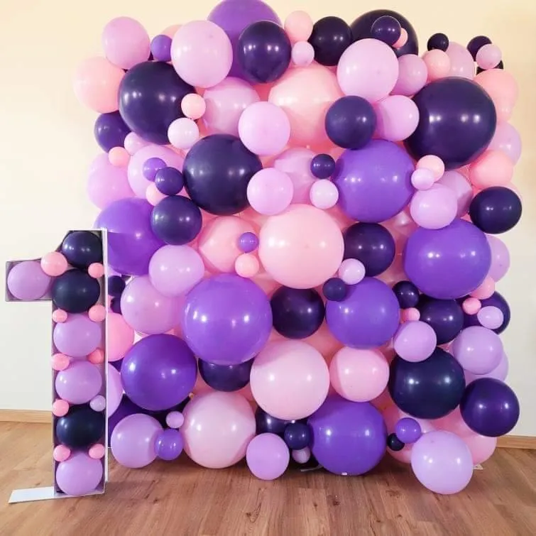 mur de ballons violet et rose